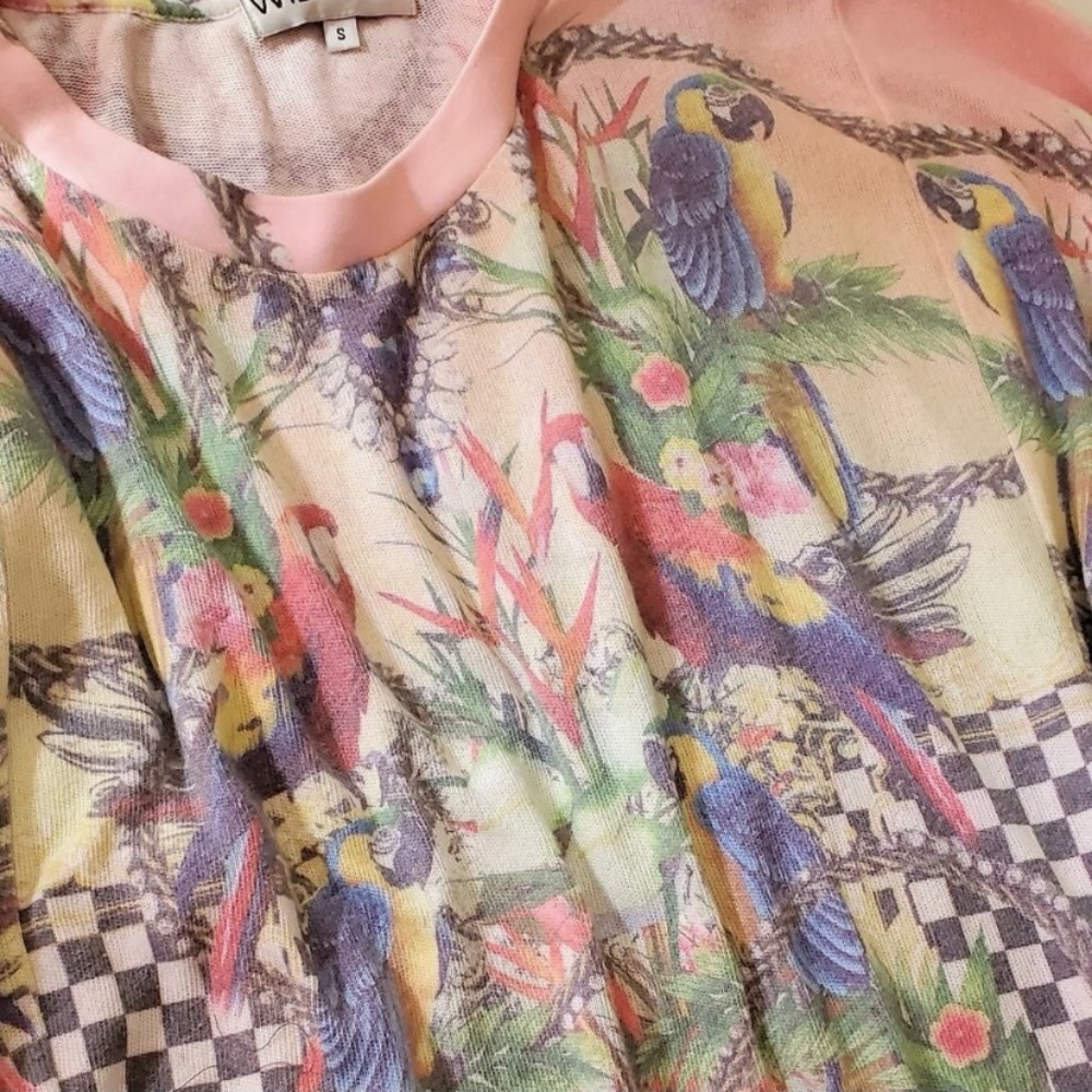 Paradise Hotel Lightweight Sweater - Picture 9 of 14